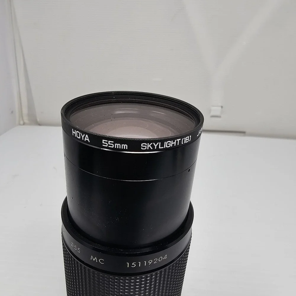 Kiron Tele Zoom‎ Camera Lens 80-200mm f/4 - 1:4 With Filter Shylight & Hood